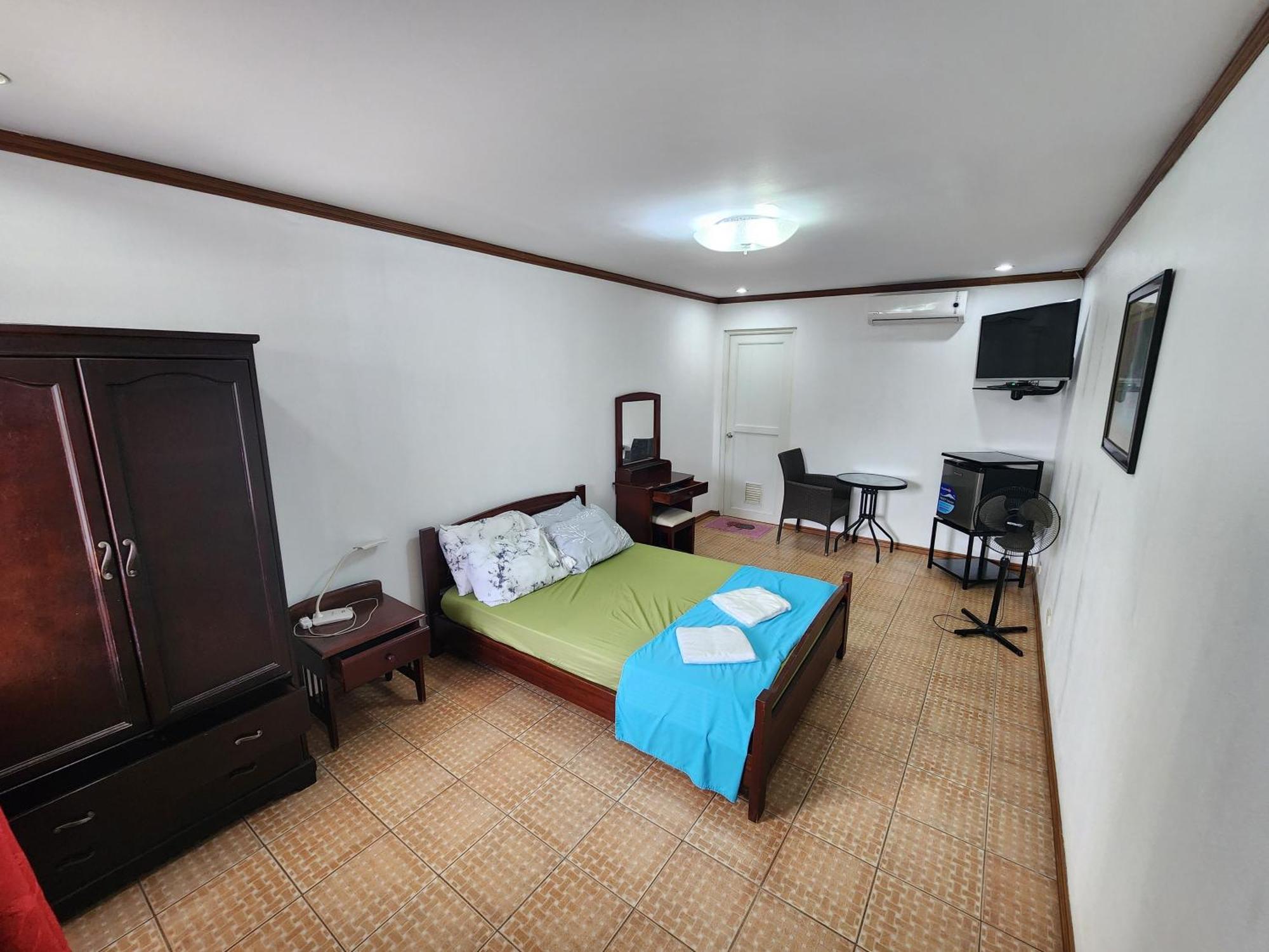 Mb'S Garden Inn Lapu-Lapu City Exterior photo